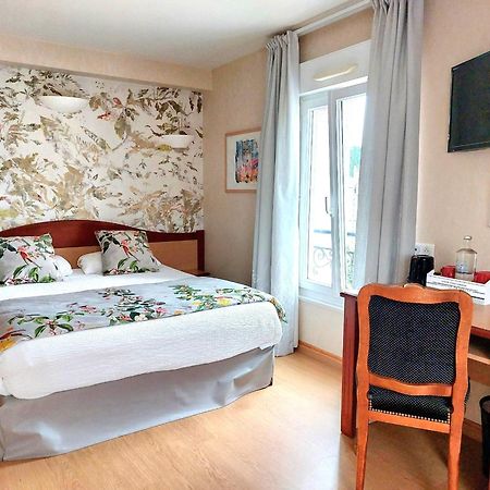 Logis Hotel & Restaurant Des Lacs Celles-sur-Plaine Екстериор снимка