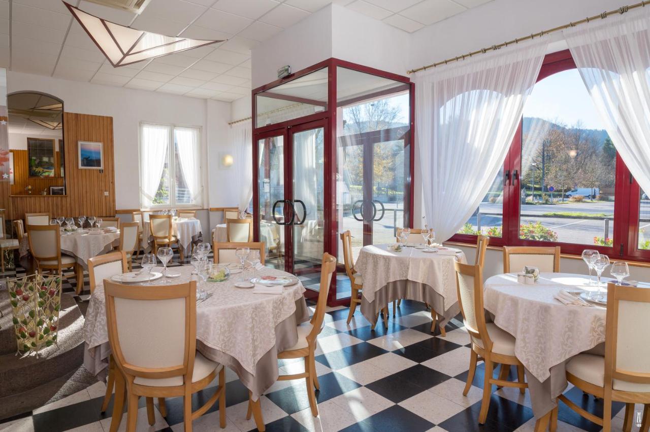 Logis Hotel & Restaurant Des Lacs Celles-sur-Plaine Екстериор снимка