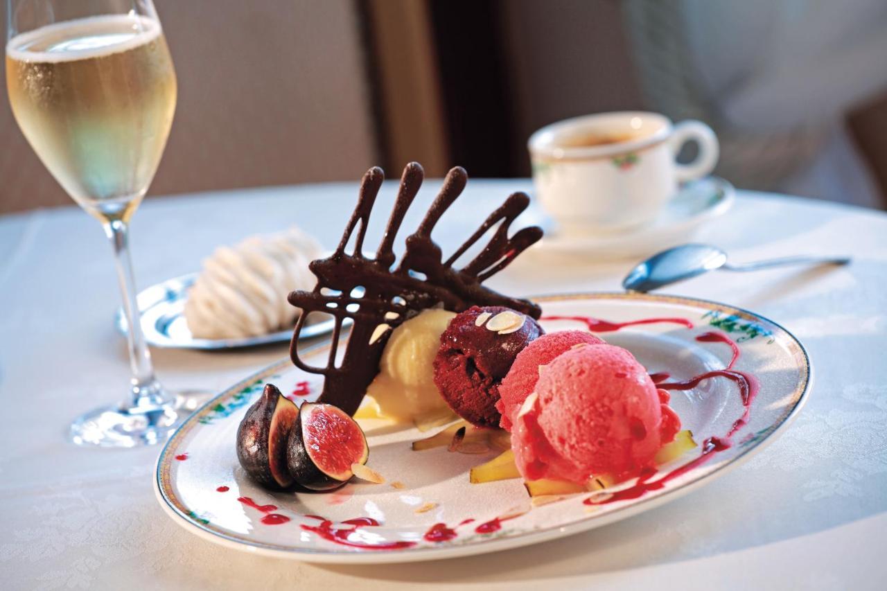 Logis Hotel & Restaurant Des Lacs Celles-sur-Plaine Екстериор снимка